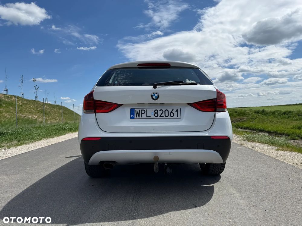 BMW X1 xDrive18d xLine - 3