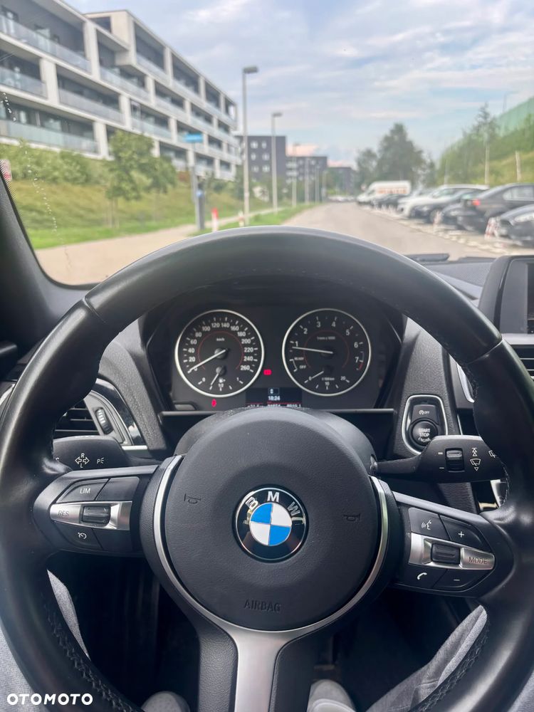 BMW Seria 1 120i Sport Line - 9