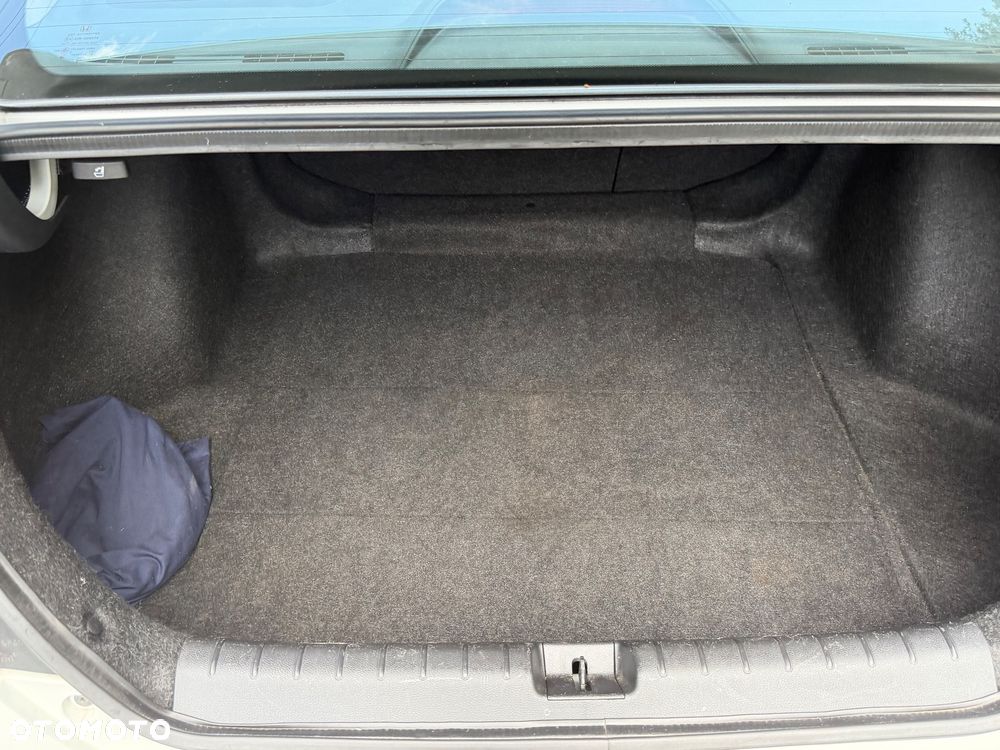 Honda Civic 1.5 i-VTEC Turbo CVT Elegance - 15