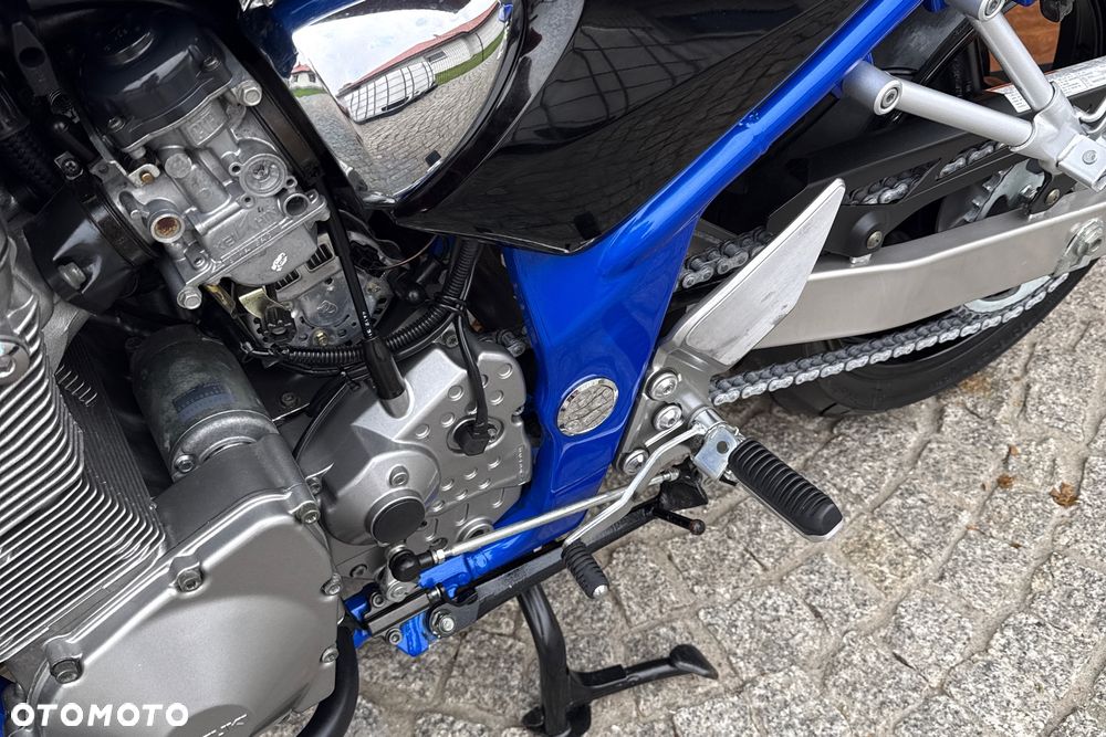 Suzuki Bandit - 19