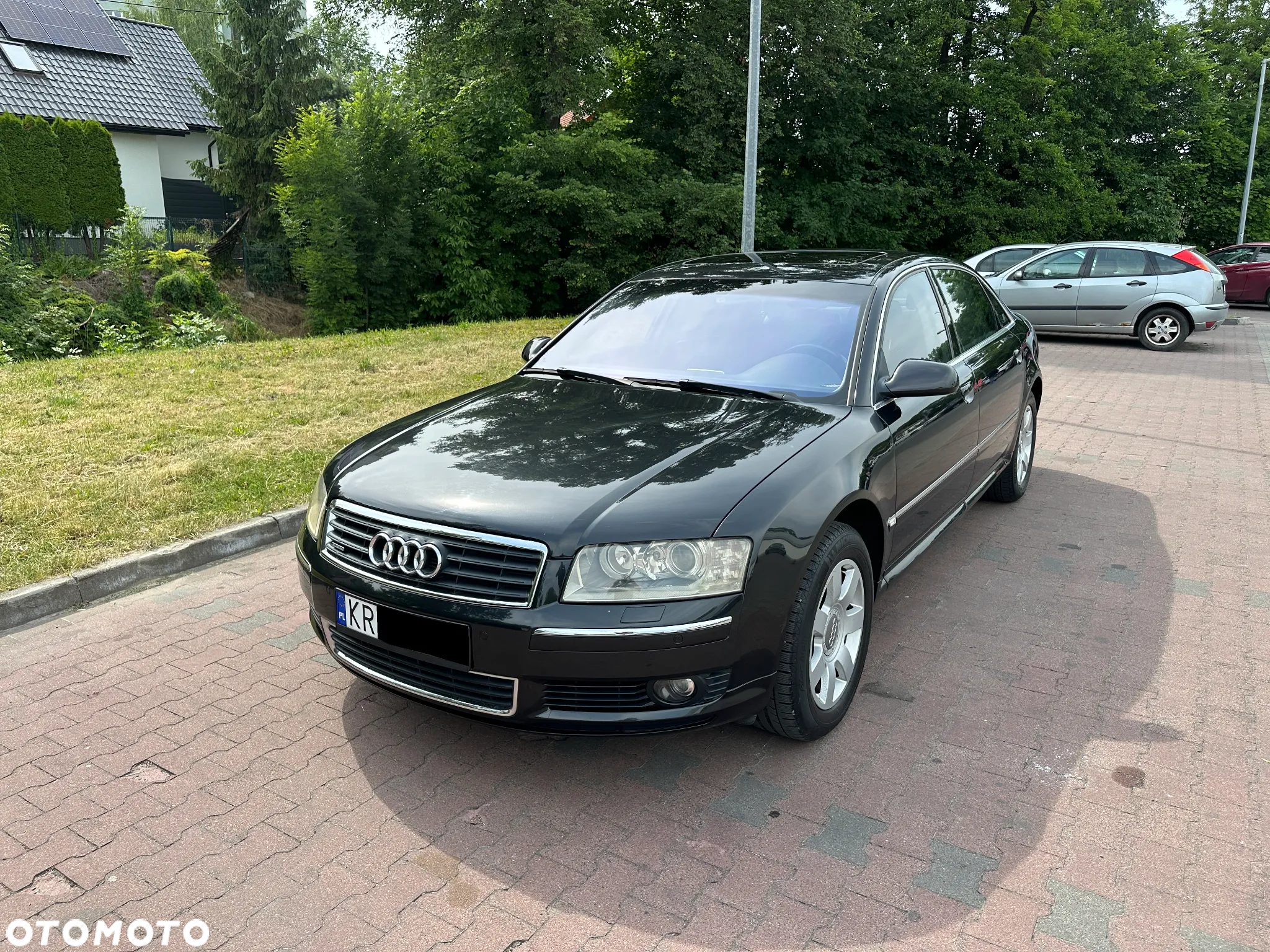 Audi A8 4.2 L Quattro - 3
