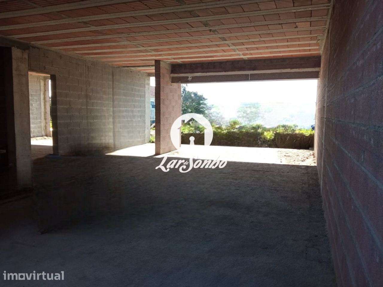 Moradia térrea T3 em Vila Verde - Grande imagem: 4/32