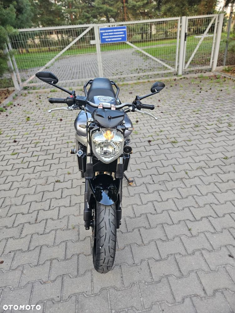 Yamaha FZ6 - 3
