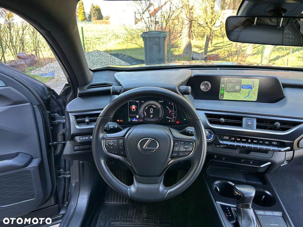Lexus UX 250h GPF F Impression 2WD - 13