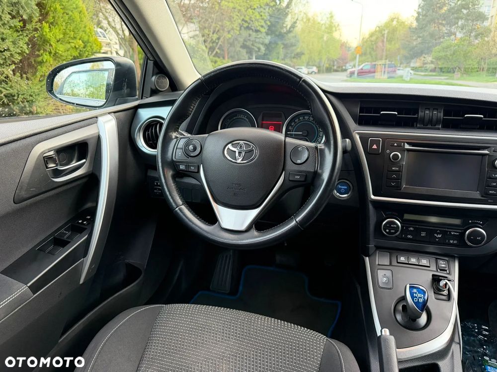 Toyota Auris 1.8 HSD Luna - 8