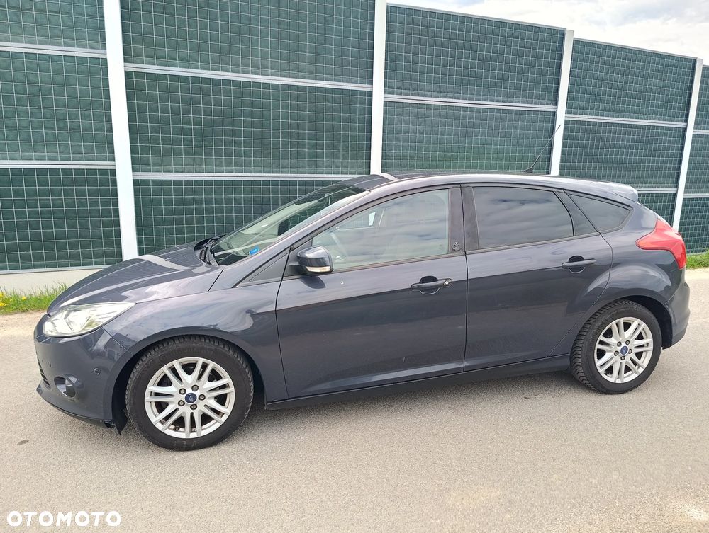 Ford Focus 1.6 TDCi DPF Champions Edition - 19