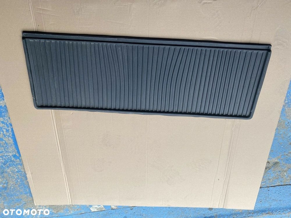 DYWANIK 3 RZĄD VOLVO XC90 II 31435464 - 2