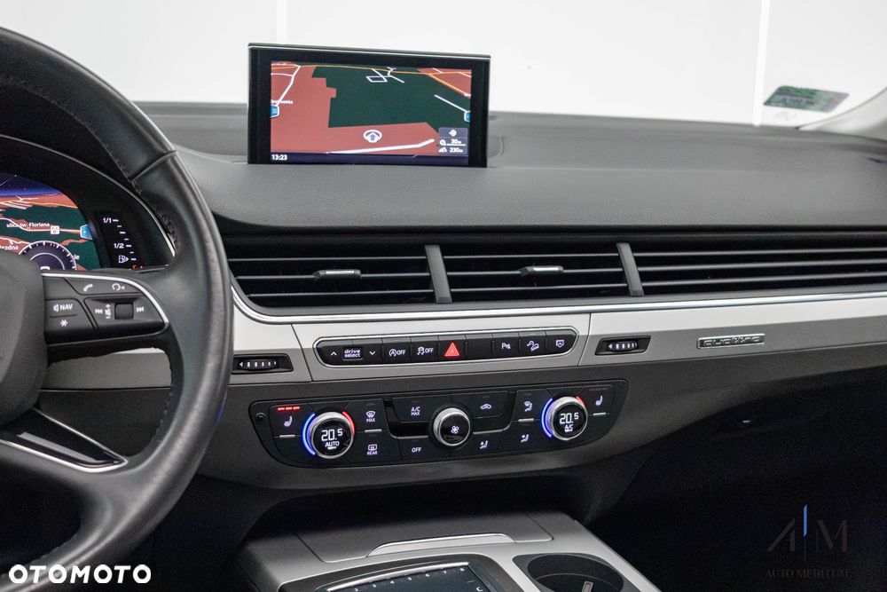 Audi Q7 - 12