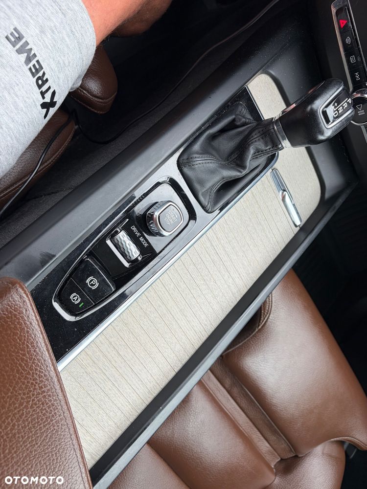 Volvo XC 60 T5 AWD Drive-E Momentum - 18