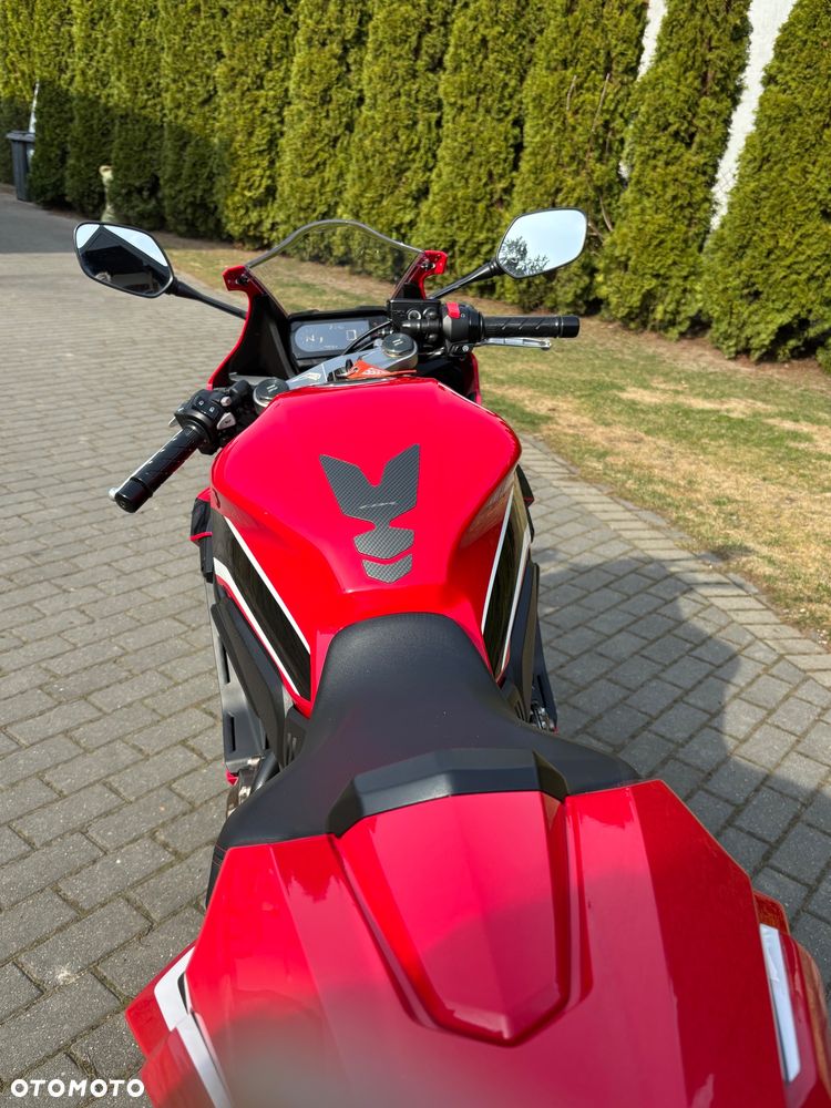 Honda CBR - 6