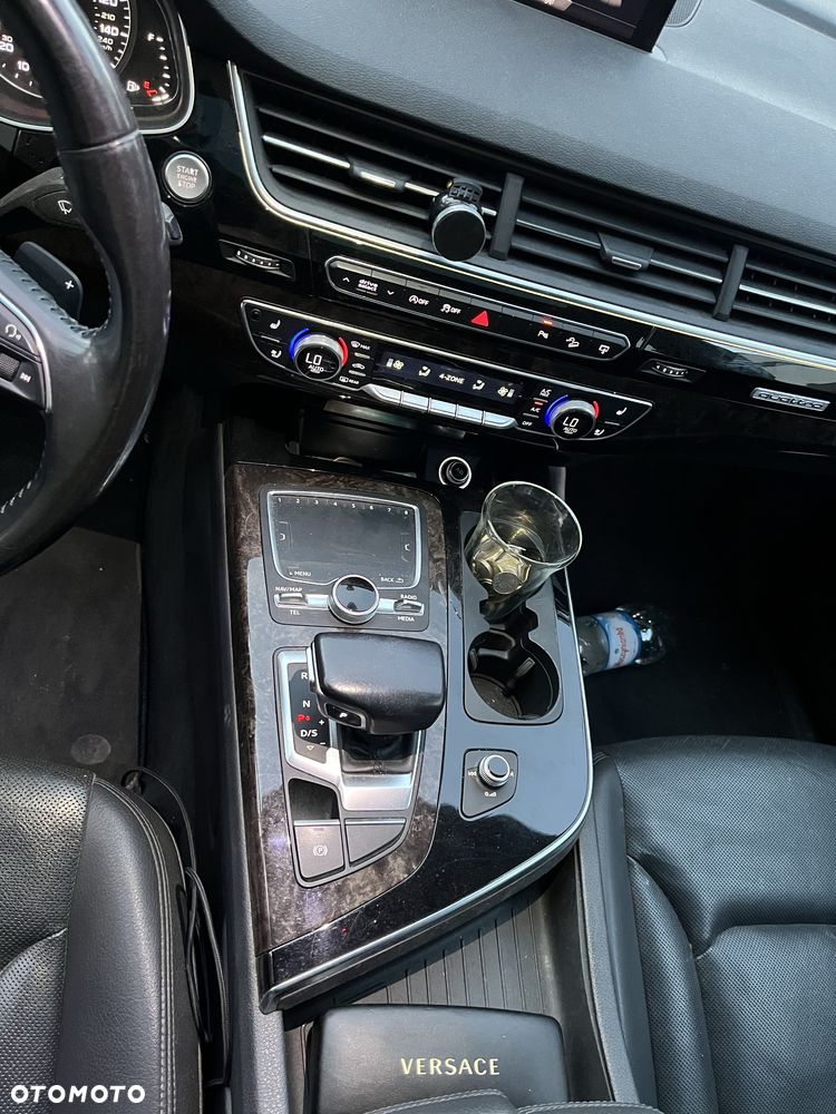 Audi Q7 - 6