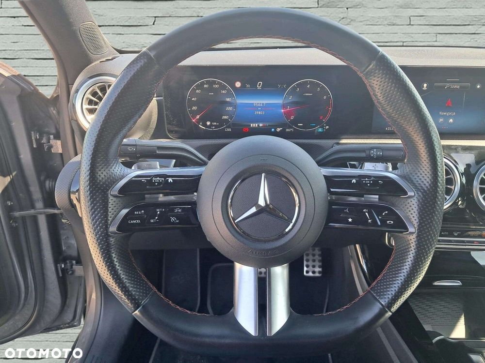 Mercedes-Benz Klasa A 200 AMG Line 7G-DCT - 9