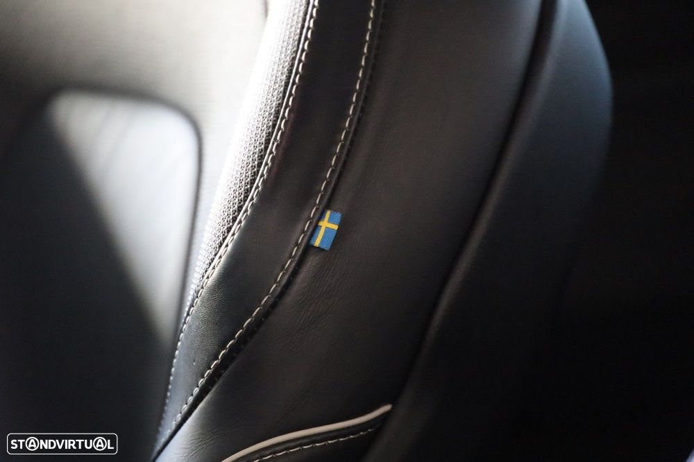 Volvo V60 2.0 B4 R-Design Geartronic - 9