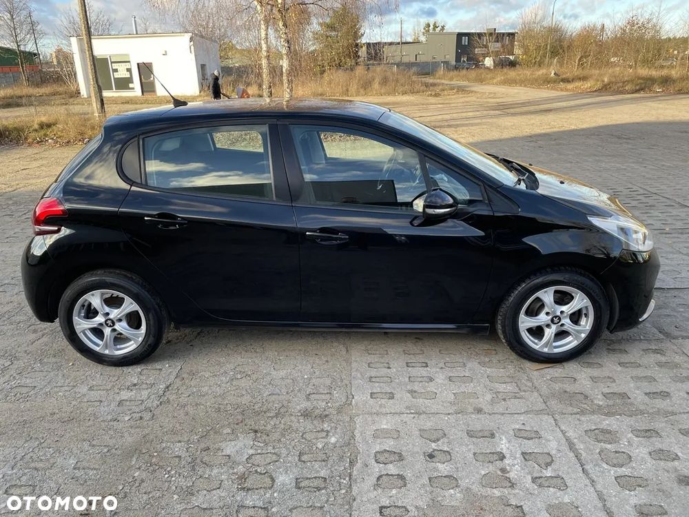 Peugeot 208 BlueHDi 100 Active - 8