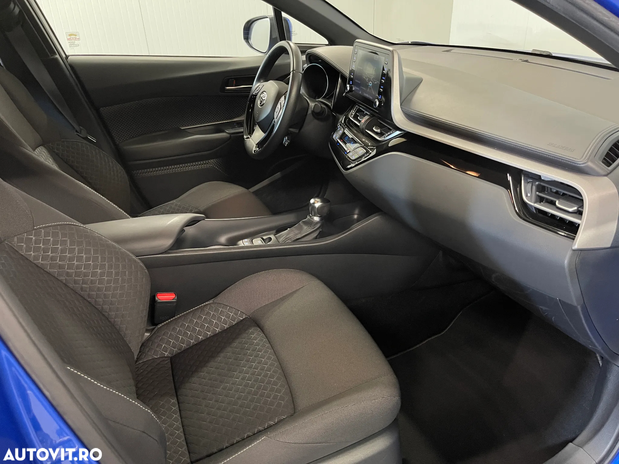 Toyota C-HR 1.8 HSD 122 CP 4x2 CVT C-lassy - 10
