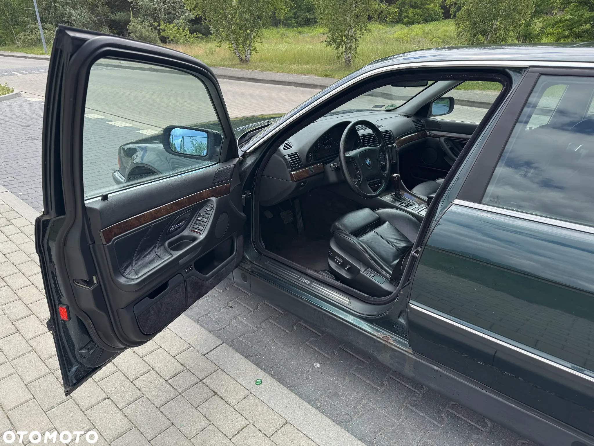 BMW Seria 7 - 8