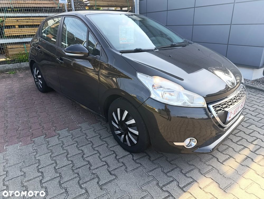 Peugeot 208 82 VTI Allure - 1