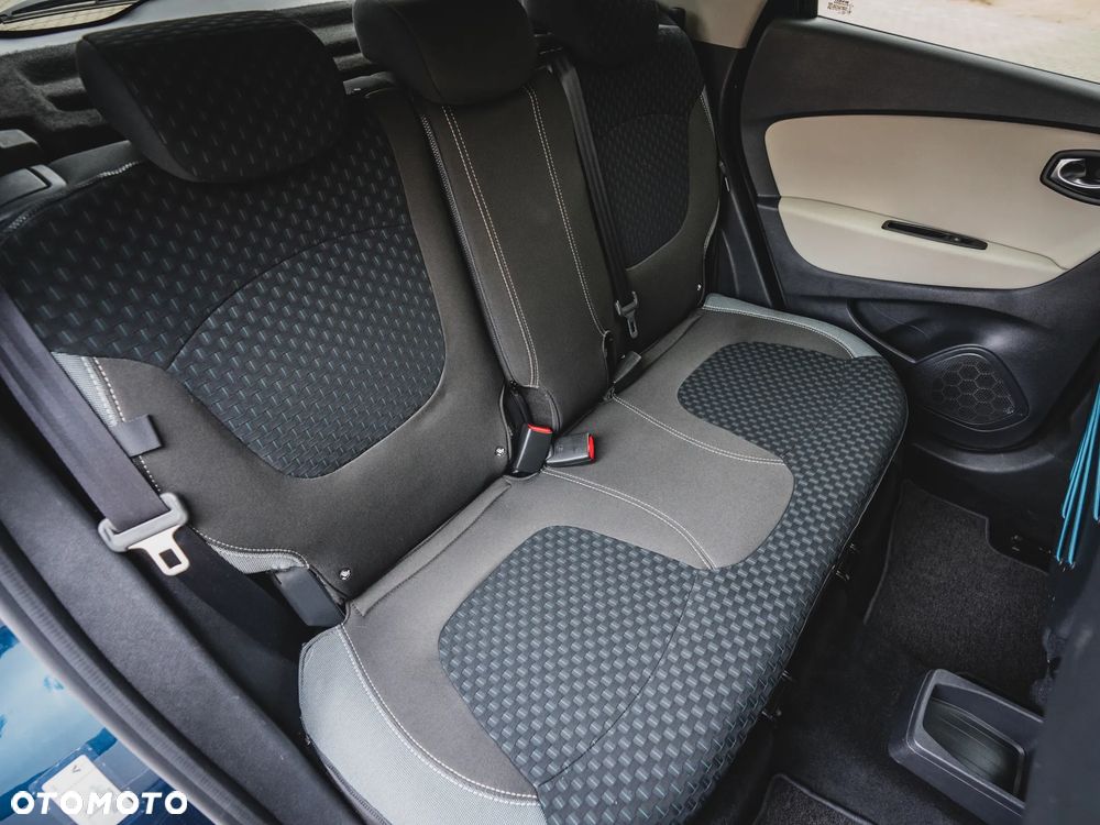 Renault Captur - 32
