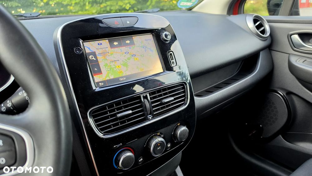 Renault Clio 1.2 16V 75 LIMITED 2018 - 30