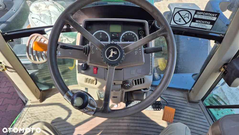 John Deere 6115M - 7