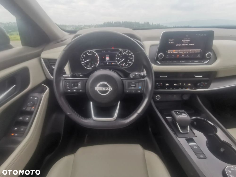 Nissan Rogue - 24