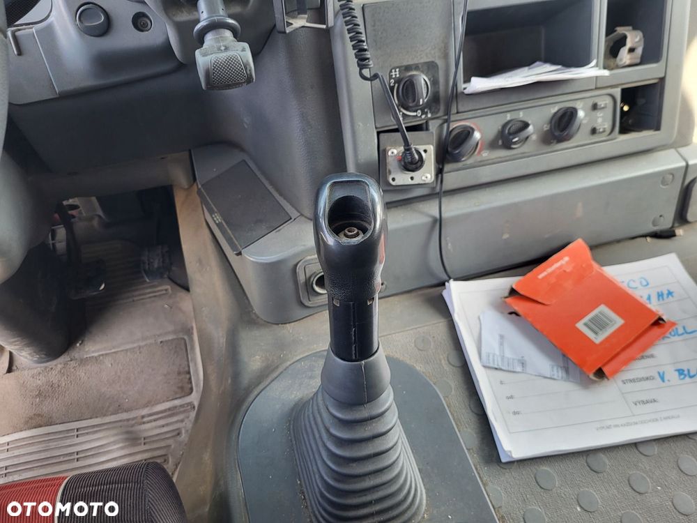 Iveco TRAKKER - 27