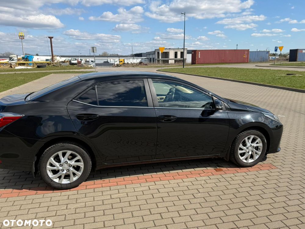 Toyota Corolla 1.6 Comfort - 8