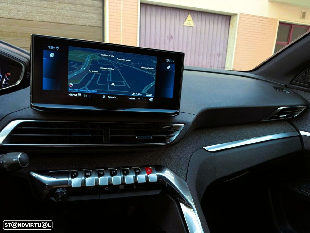 Peugeot 5008 1.2 PureTech Allure Pack EAT8 - 18