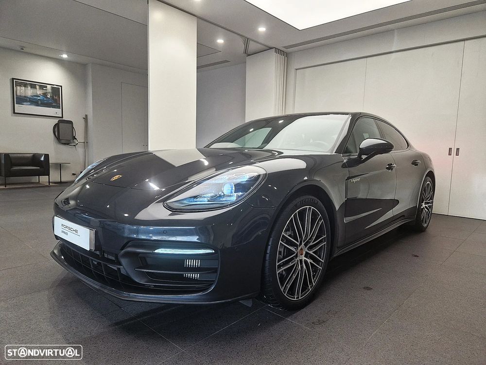 Porsche Panamera 4 E-Hybrid - 1
