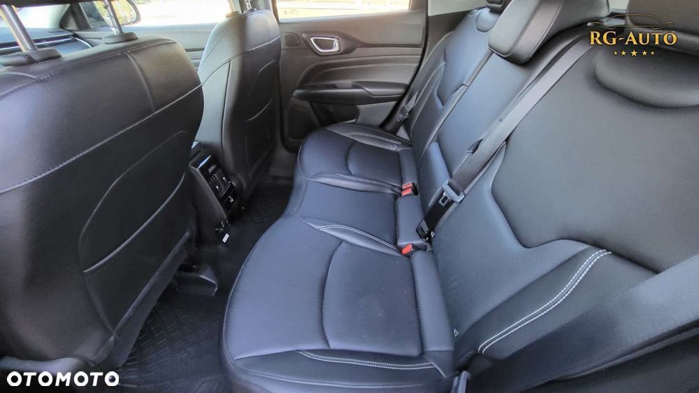 Jeep Compass - 23