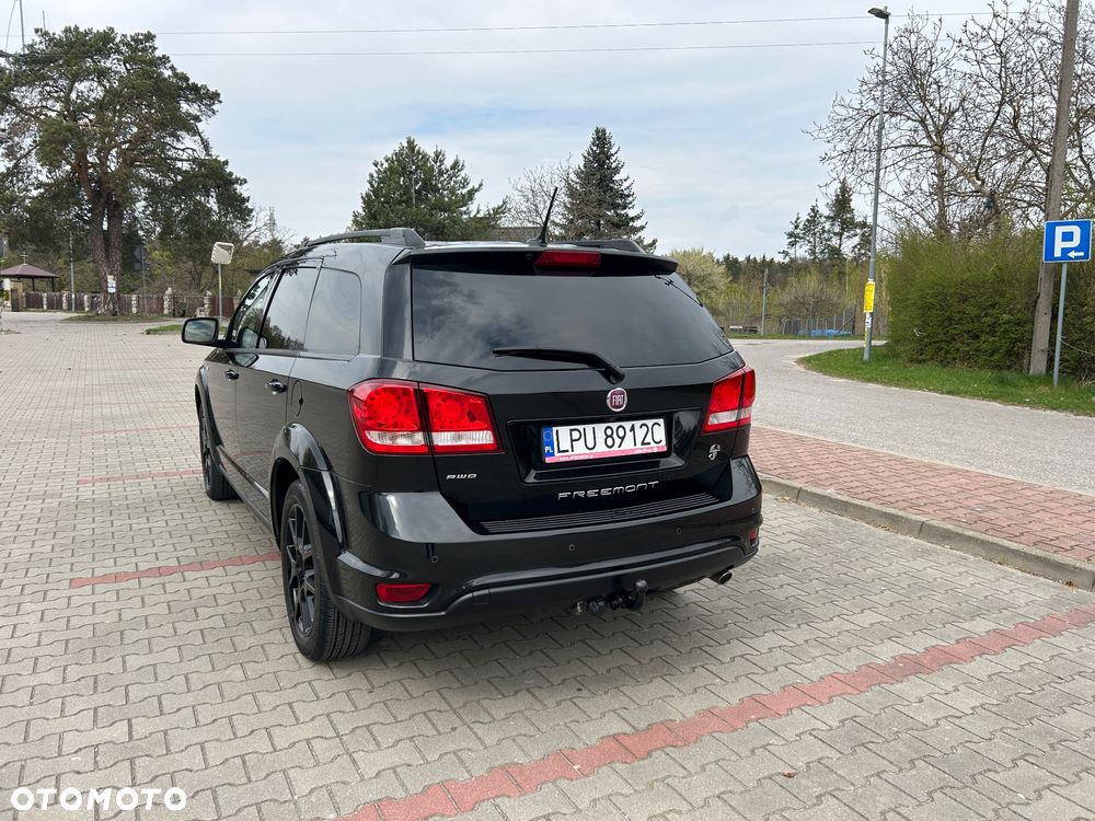 Fiat Freemont 2.0 Multijet Black Code AWD - 26