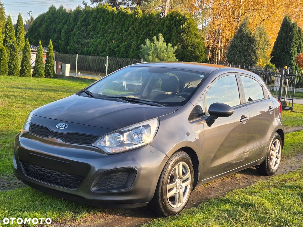 Kia Rio - 5