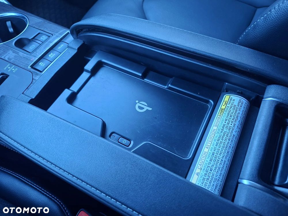 Toyota Highlander 2.5 Hybrid Executive - 10