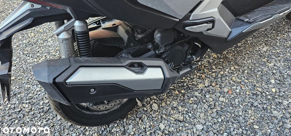 Honda ADV350 - 6