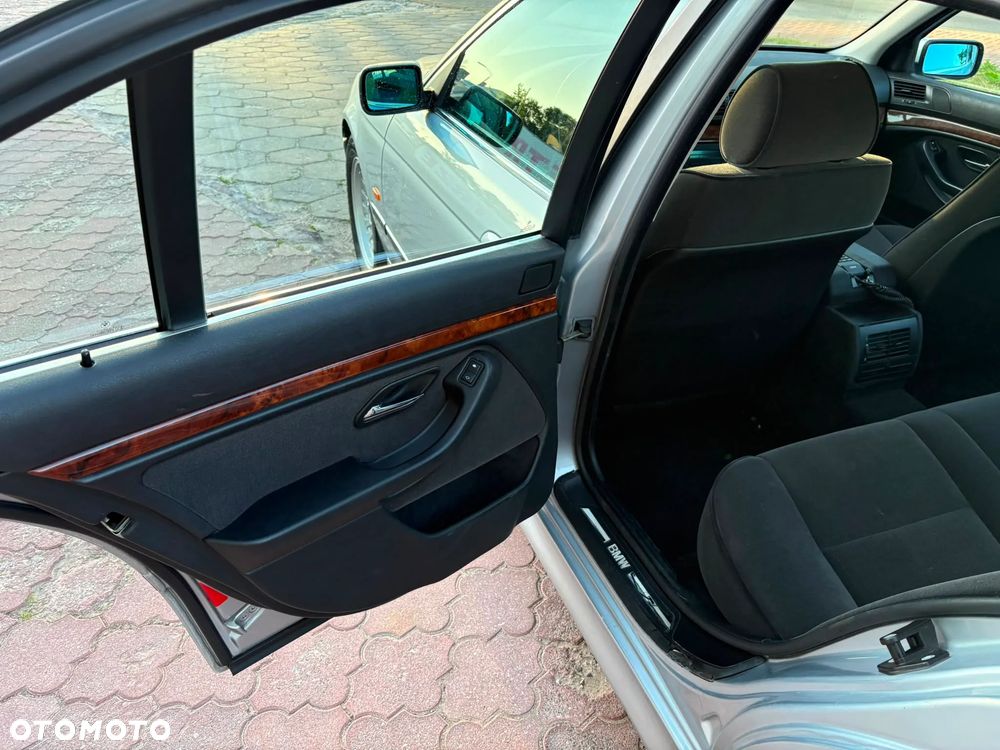 BMW Seria 5 - 13