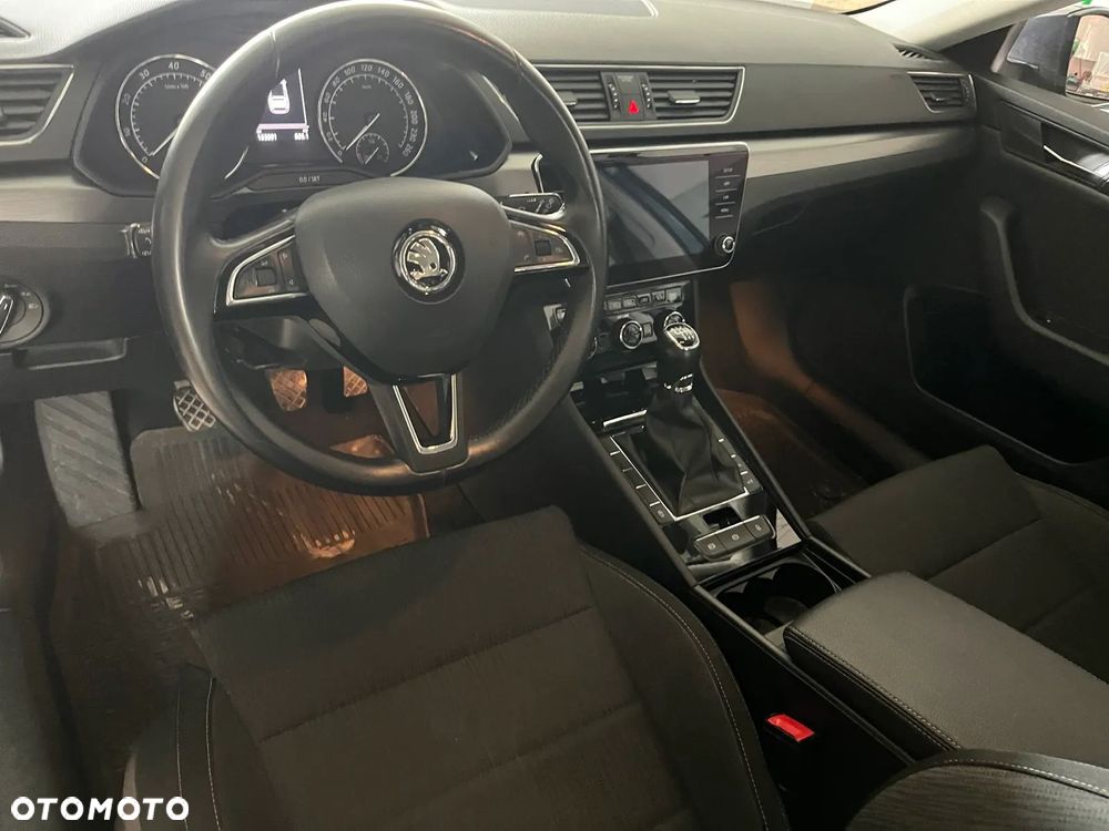 Skoda Superb 1.8 TSI Ambition - 9