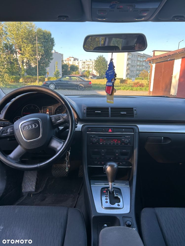 Audi A4 Avant - 14