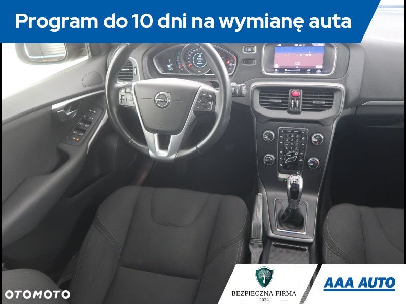 Volvo V40 - 8