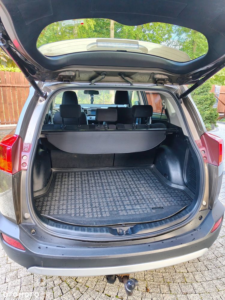 Toyota RAV4 2.0 D-4D Prestige - 13