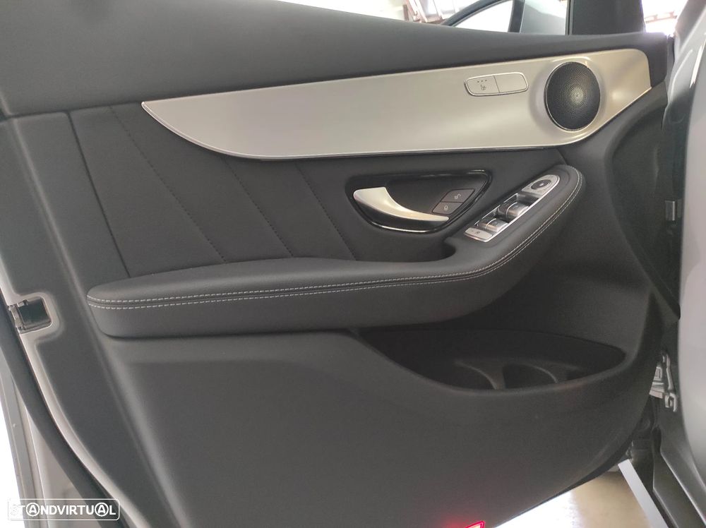 Mercedes-Benz GLC 300 de 4Matic 9G-TRONIC AMG Line - 40