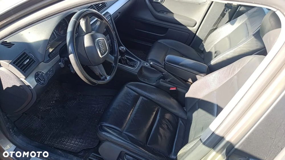 35508 audi a4b7 avant 1.9 BRB na części Skrzynia GYA sprawna lakier LY1Q - 19