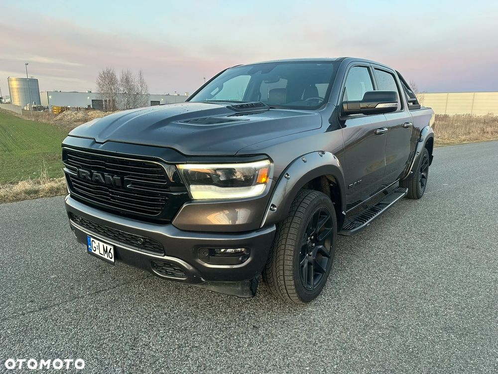 RAM 1500 5.7 Crew Cab Shortbed Laramie Sport - 11