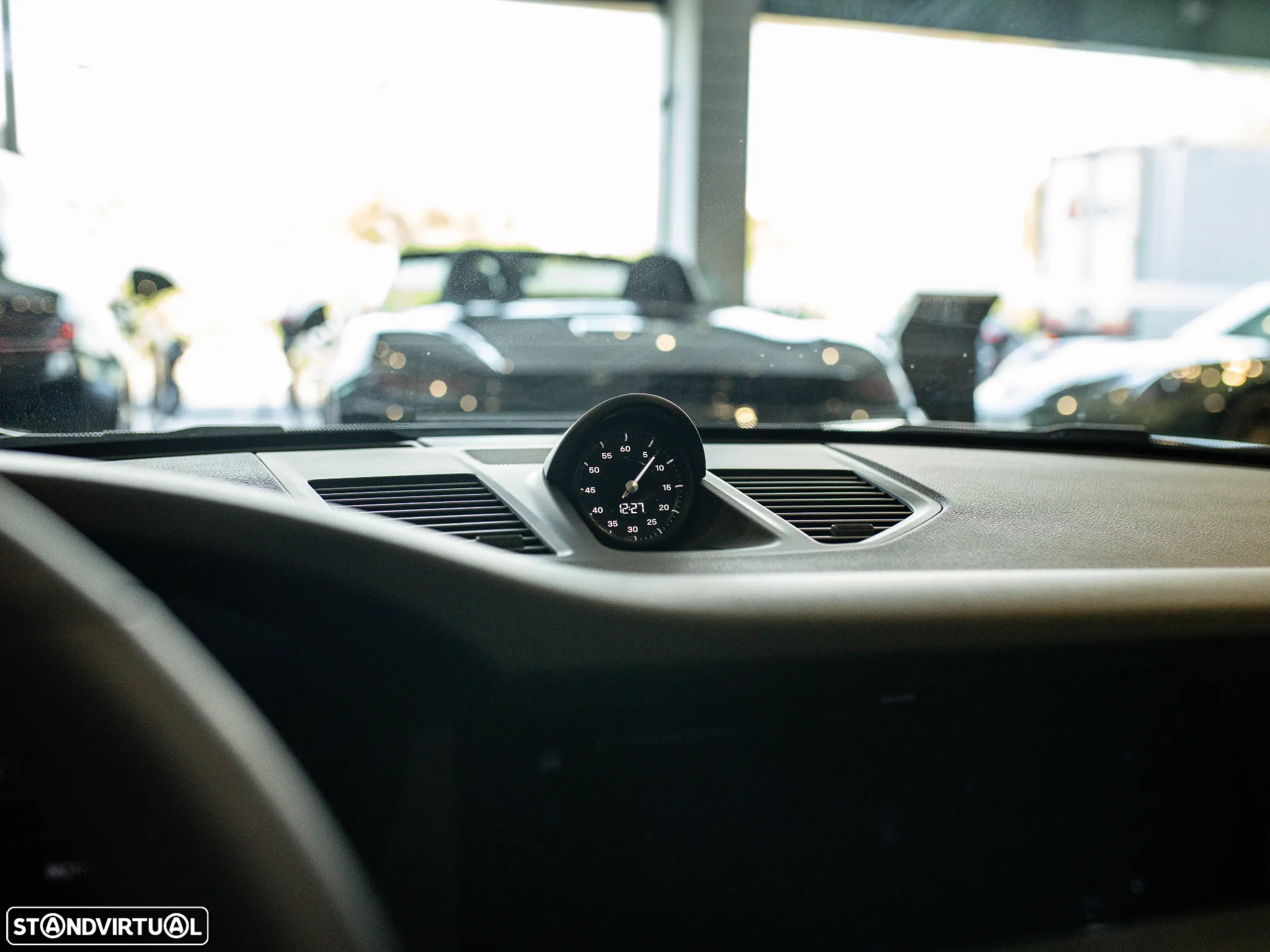 Porsche 911 (992) Carrera - 32