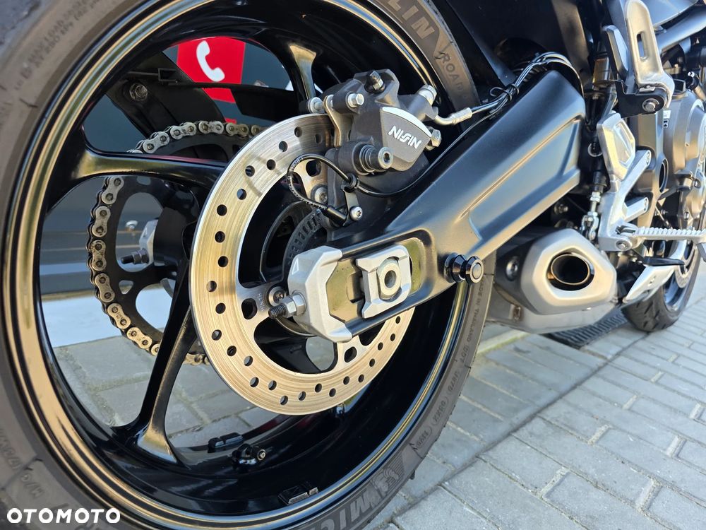 Triumph Trident - 21