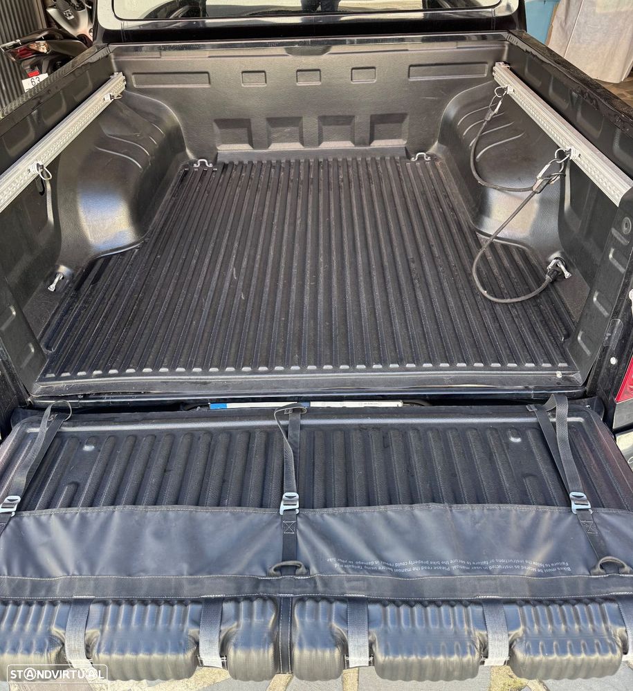 VW Amarok 3.0 TDI CD Highline 4x4 - 11