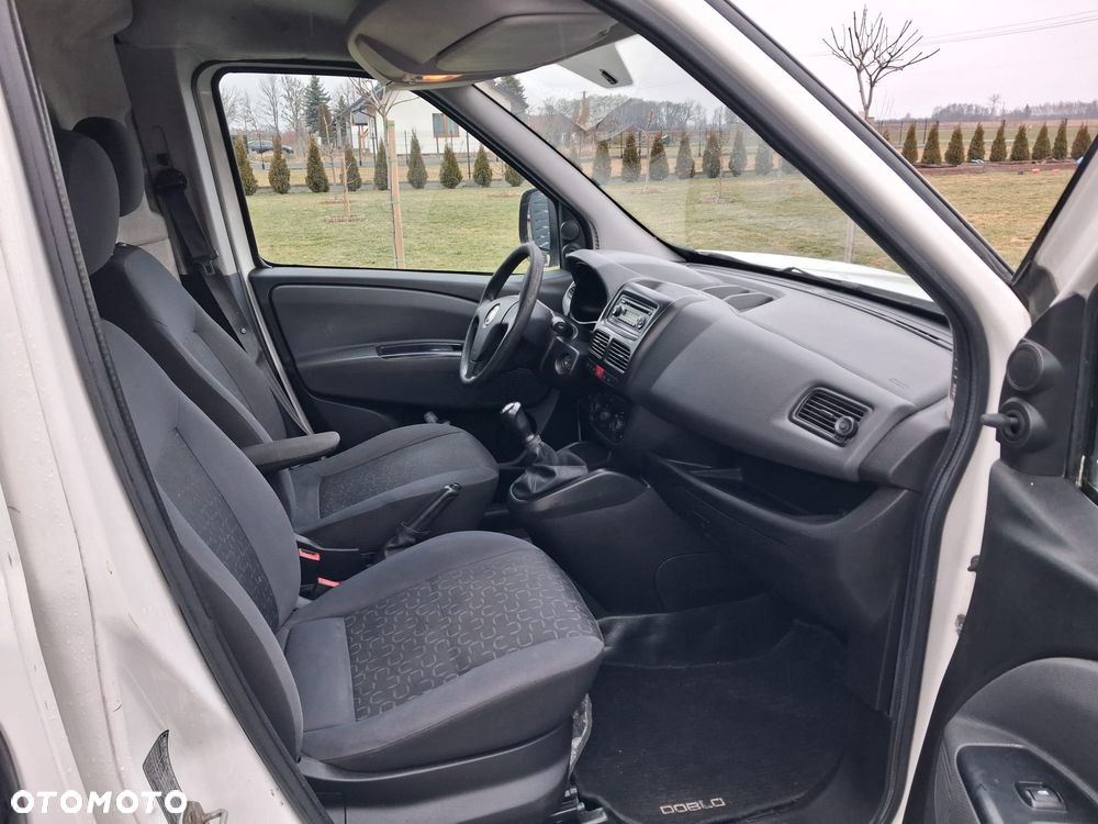 Fiat Doblo - 11