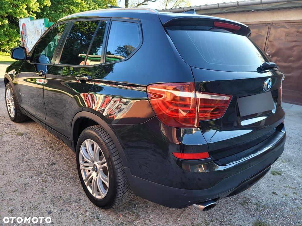 BMW X3 xDrive20d Advantage - 25