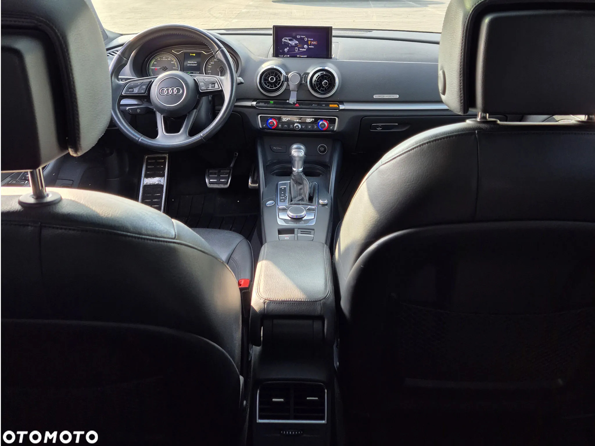 Audi A3 1.4 TFSI Sportback e-tron sport - 14