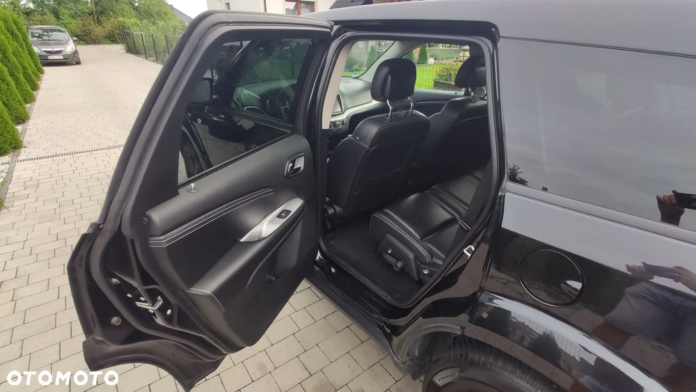 Fiat Freemont 2.0 Multijet Black Code AWD - 4