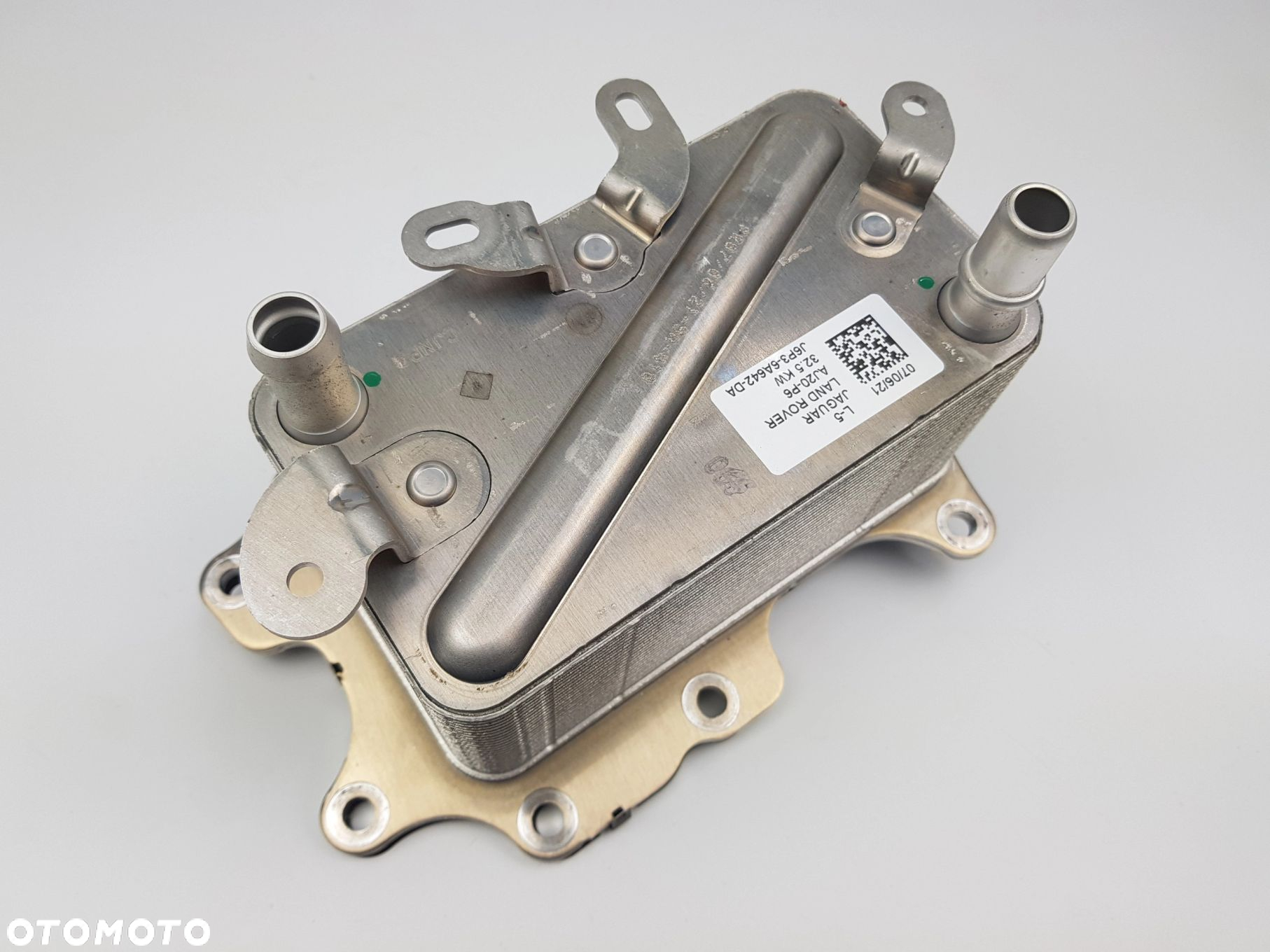 Chłodnica Chłodniczka oleju Jaguar Land Rover Range Rover J6P3-6A642-DA - 3